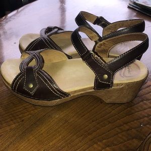 Vintage wedge sandals